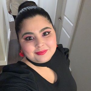 Meet your Posher, Rainela